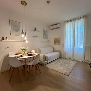 I Tulipani Fronte Maggiore Germignaga